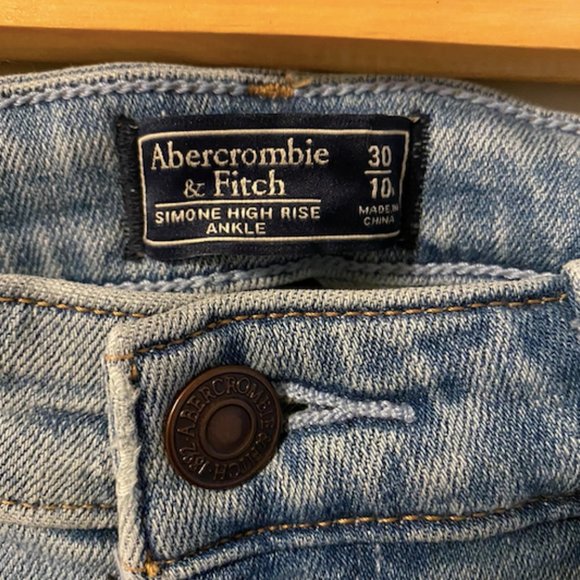 Abercrombie Simone High Rise Ankle Jeans - Picture 3 of 5